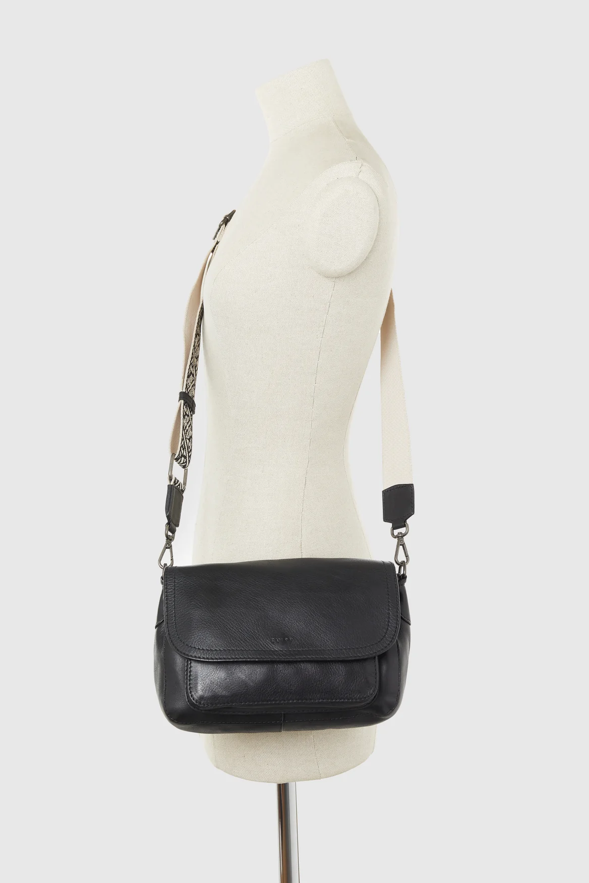 Pia Leather Flap Crossbody Bag - Image 4