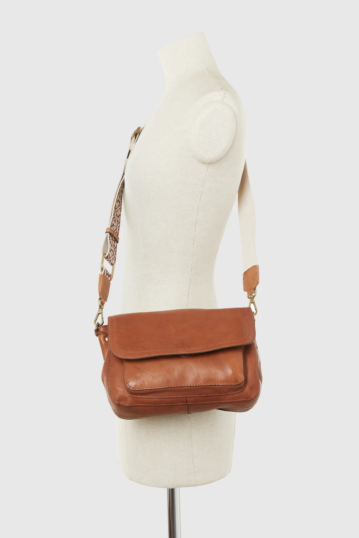 Pia Leather Flap Crossbody Bag - Image 4