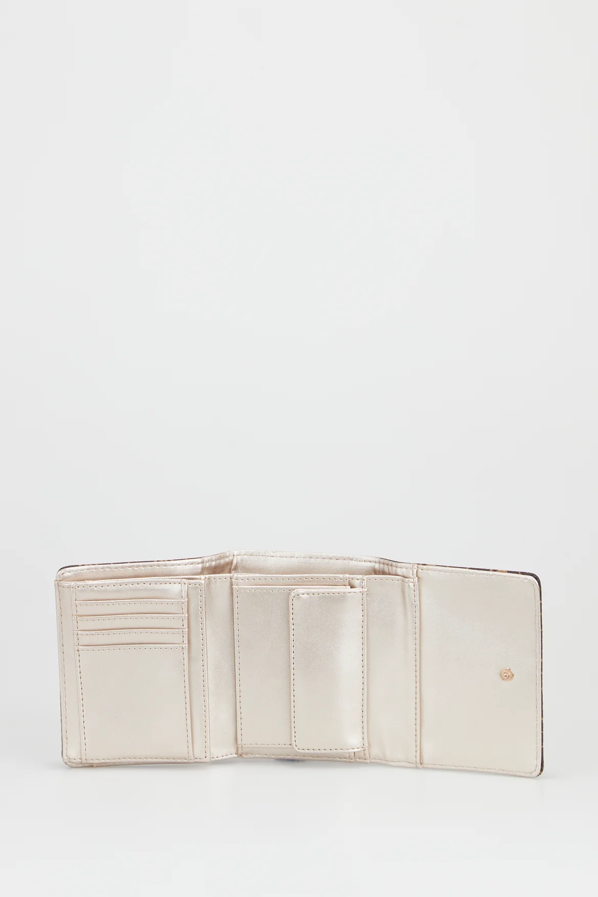 Laurel Small Trifold Wallet - Image 3