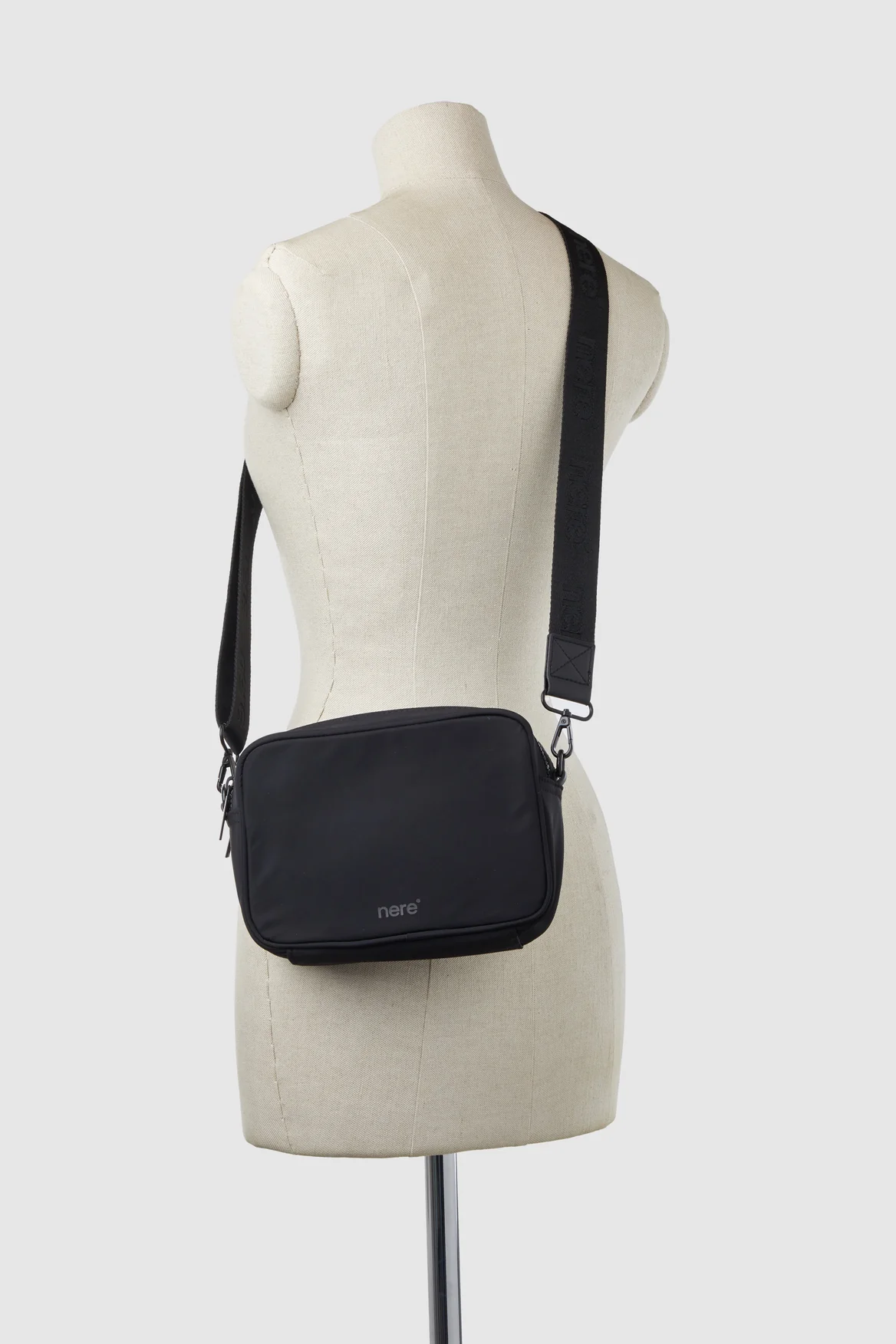 Seeker RFID Camera Bag - Image 4