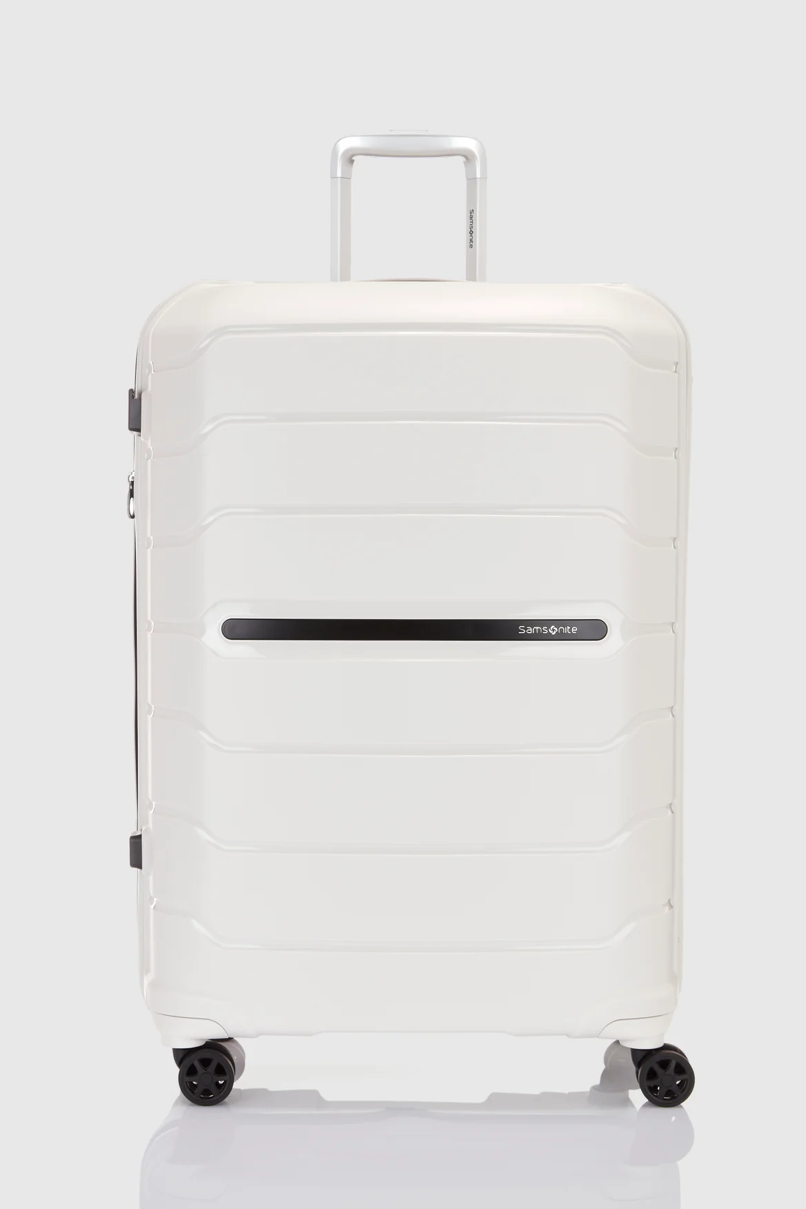 Oc2lite Check-In 75cm Suitcase - Image 4