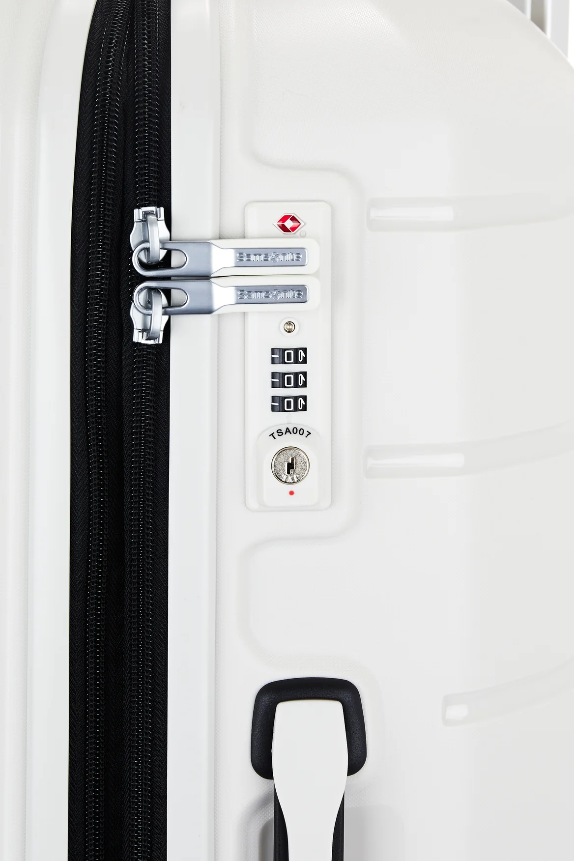 Oc2lite Check-In 75cm Suitcase - Image 7